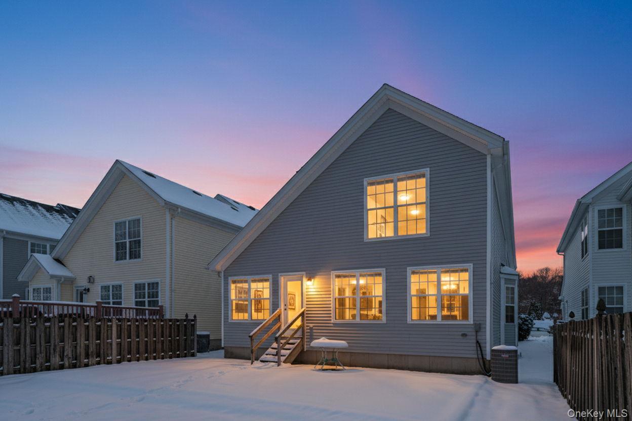 #6 photo, 48 Kate Circle, सफ़ोक काउंटी Middle Island , NY 11953