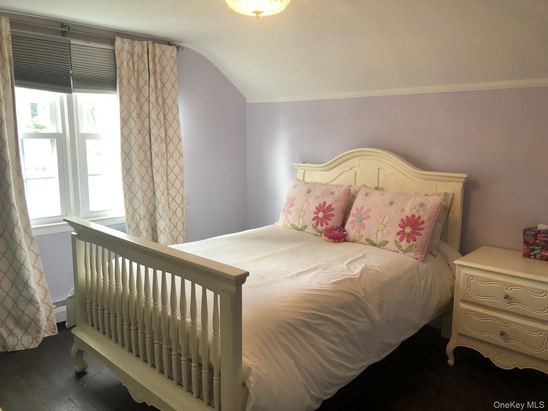 #13 photo, 104 Gail Court, Саффолк ‖ East Northport , NY 11731