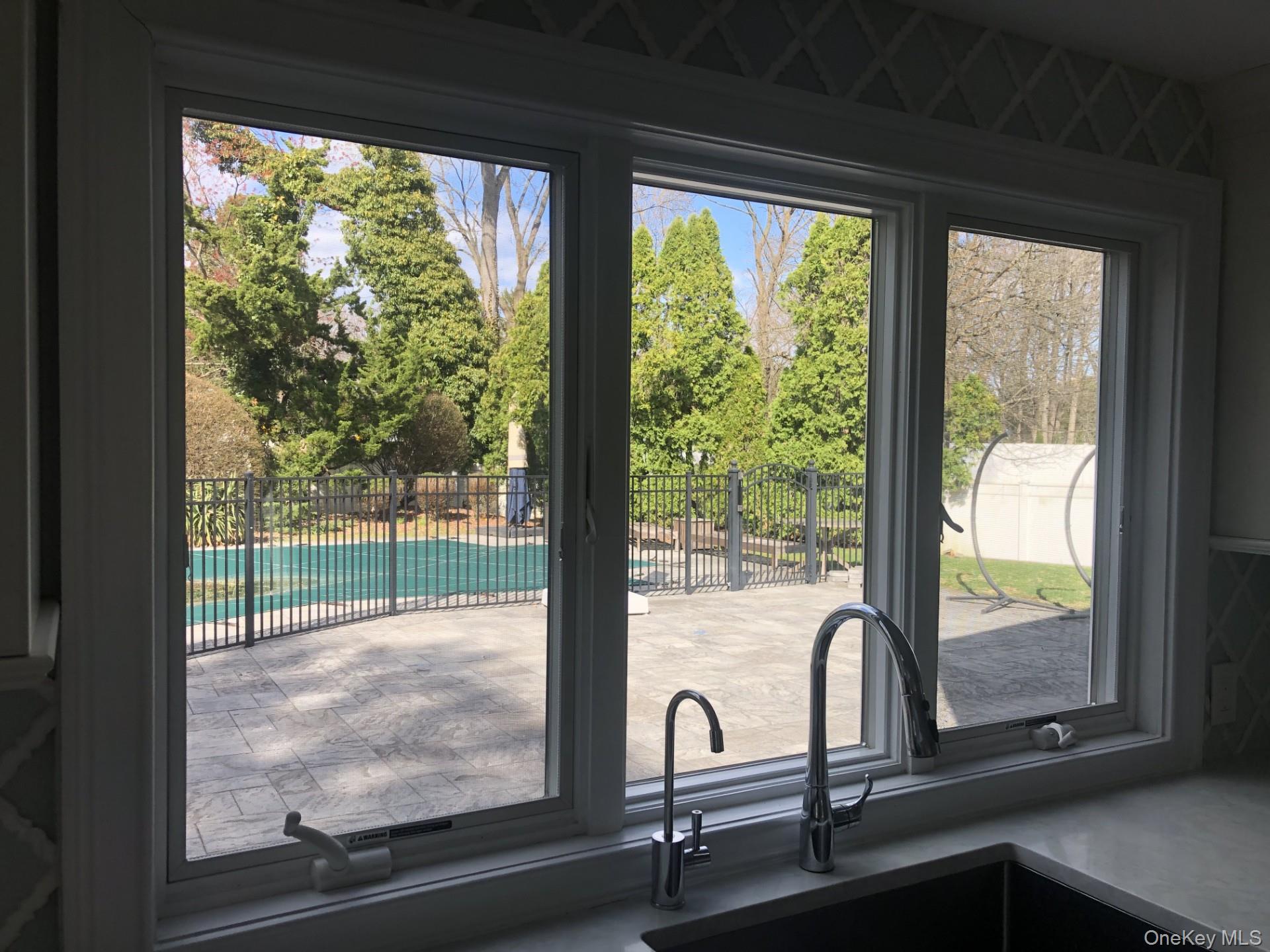 #7 photo, 104 Gail Court, Саффолк ‖ East Northport , NY 11731