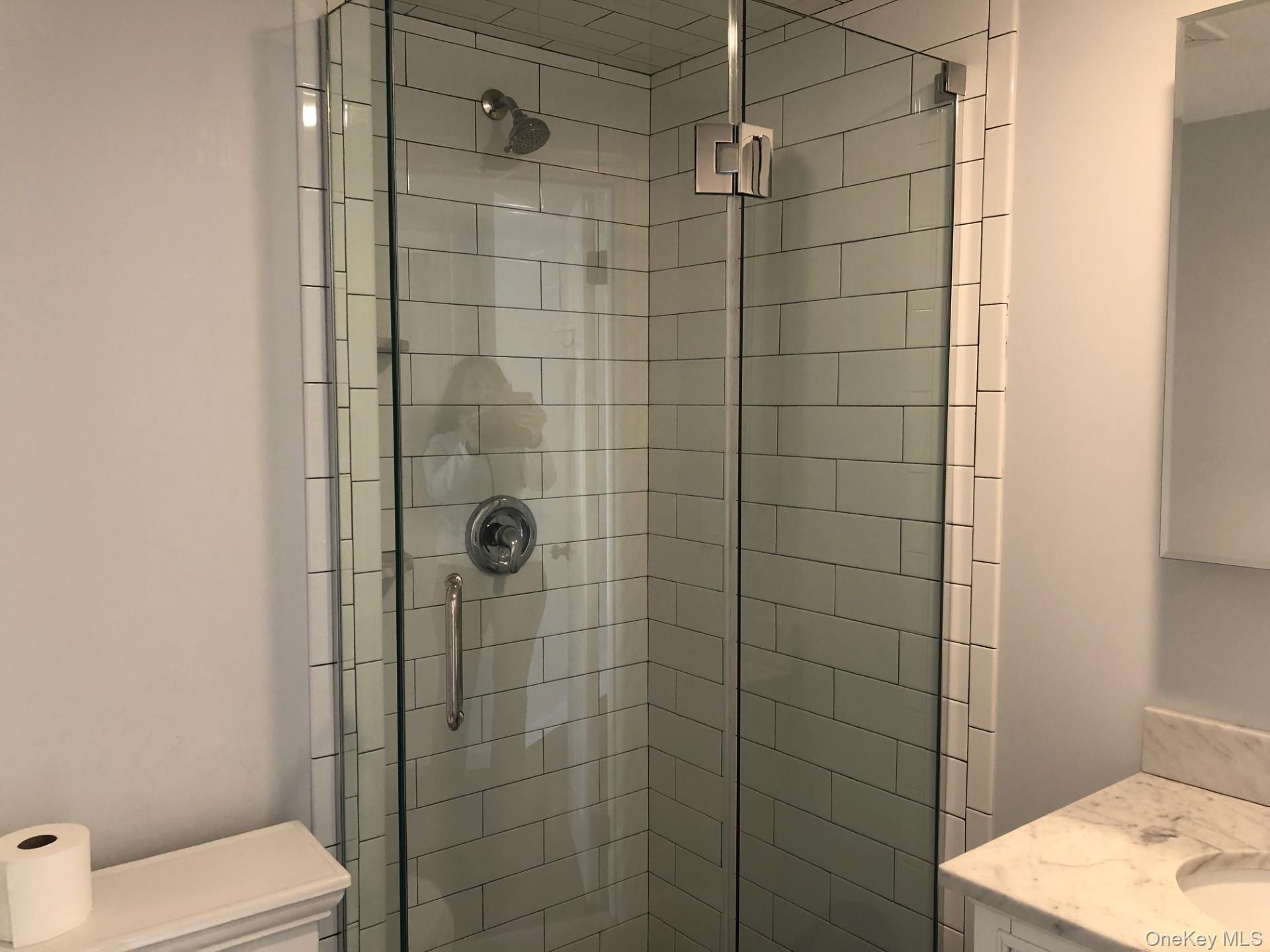 #9 photo, 104 Gail Court, Саффолк ‖ East Northport , NY 11731