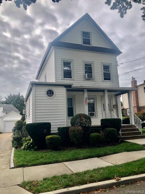 #1 photo, 108 Elizabeth Street, Floral Park , NY 11001