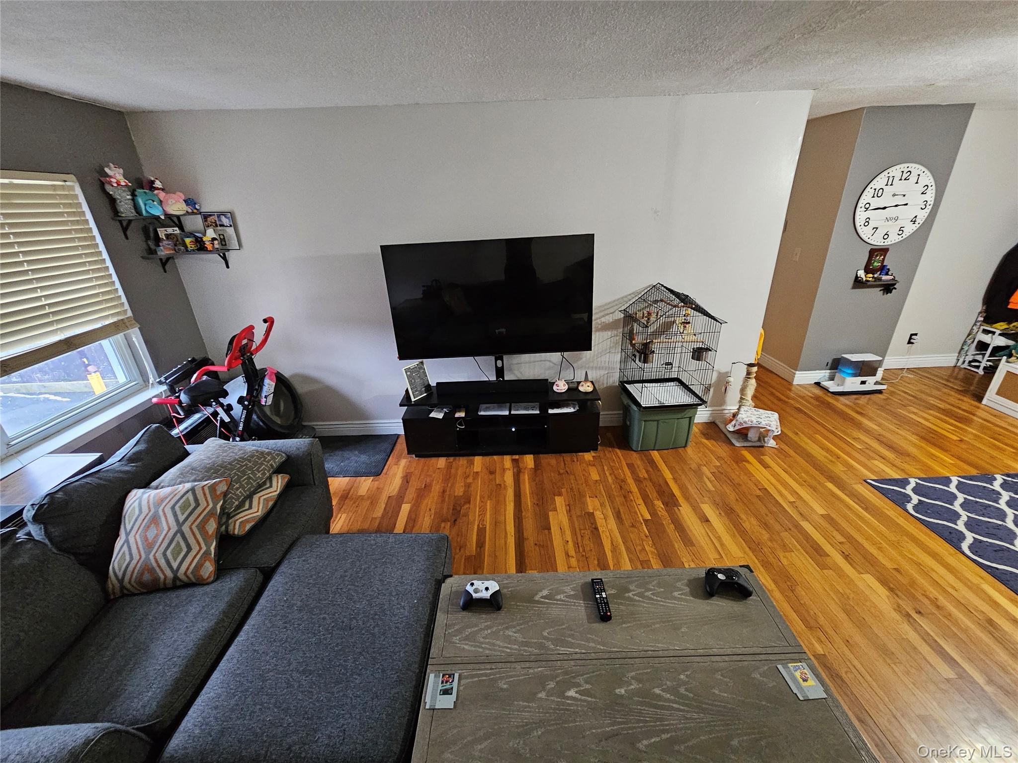 #4 photo, 139 Farber Drive, West Babylon , NY 11704