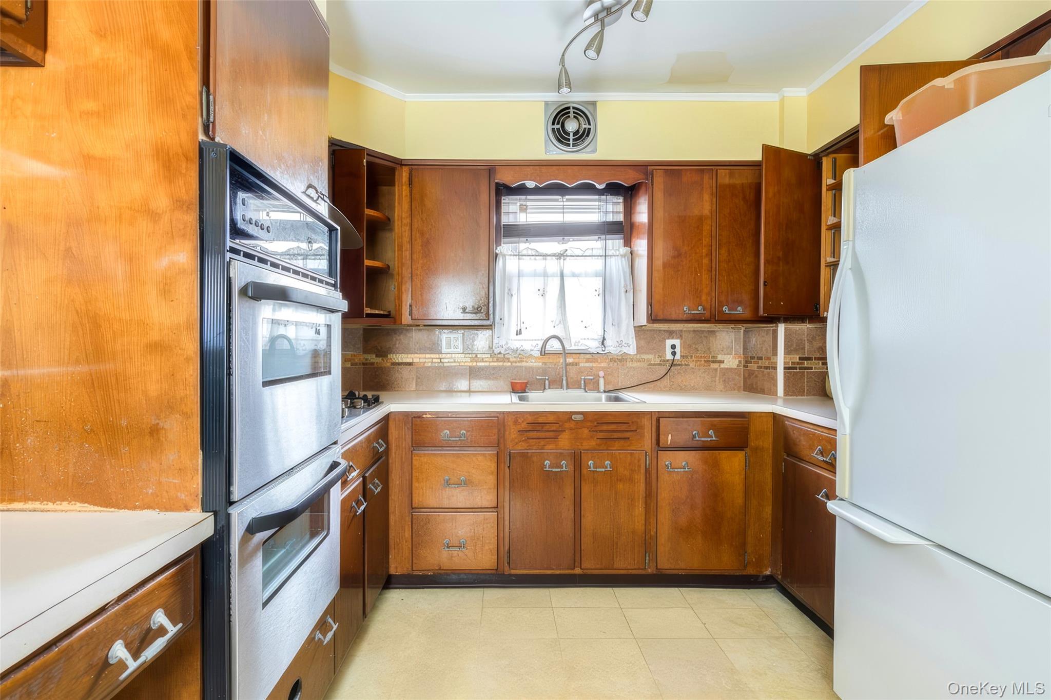 #8 photo, 178-41 Crandall Avenue, Springfield Gardens , NY 11434