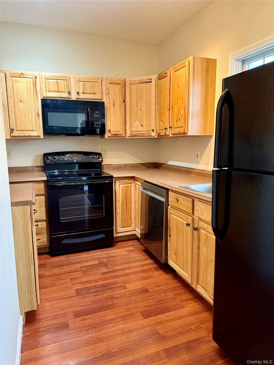 #2 photo, 91-97 Sawmill Road, Red Hook , NY 12571