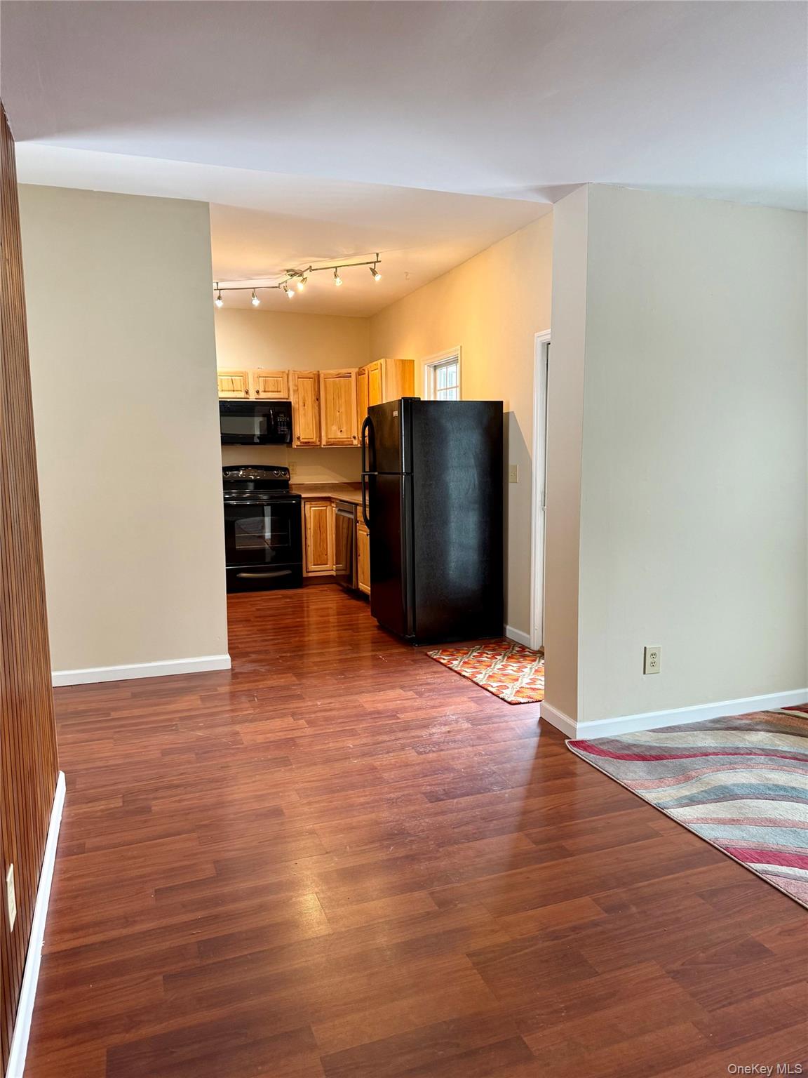 #5 photo, 91-97 Sawmill Road, Red Hook , NY 12571