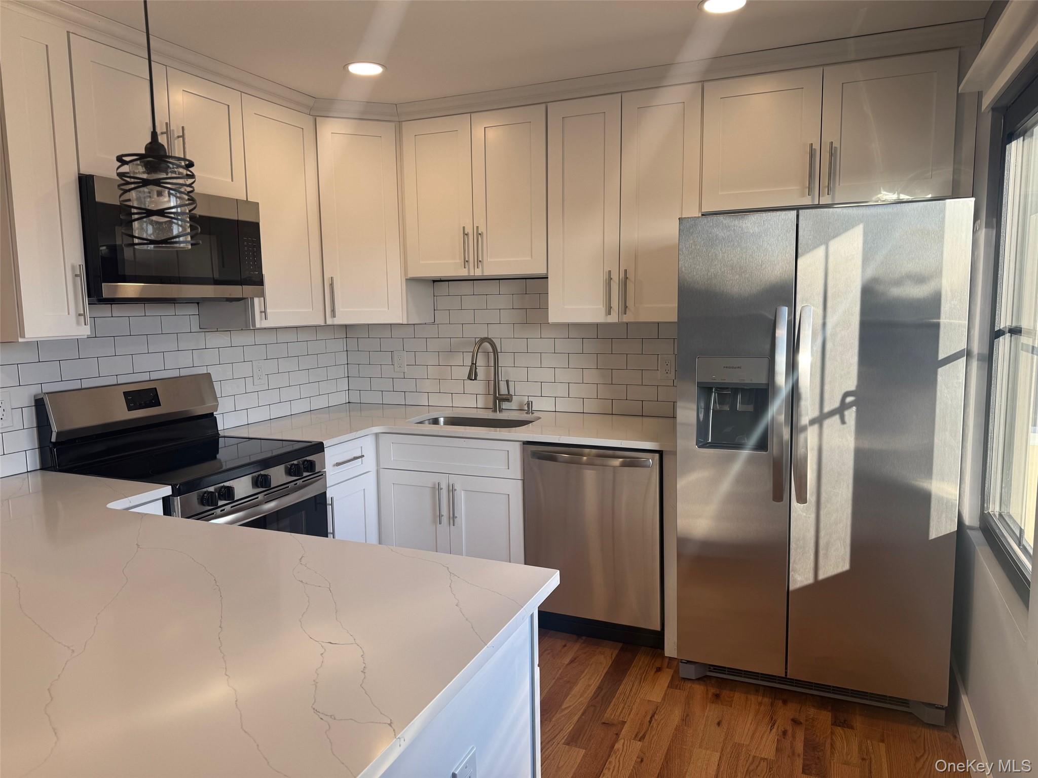 #6 photo, 1035 Montauk Highway, Саффолк ‖ Copiague , NY 11726