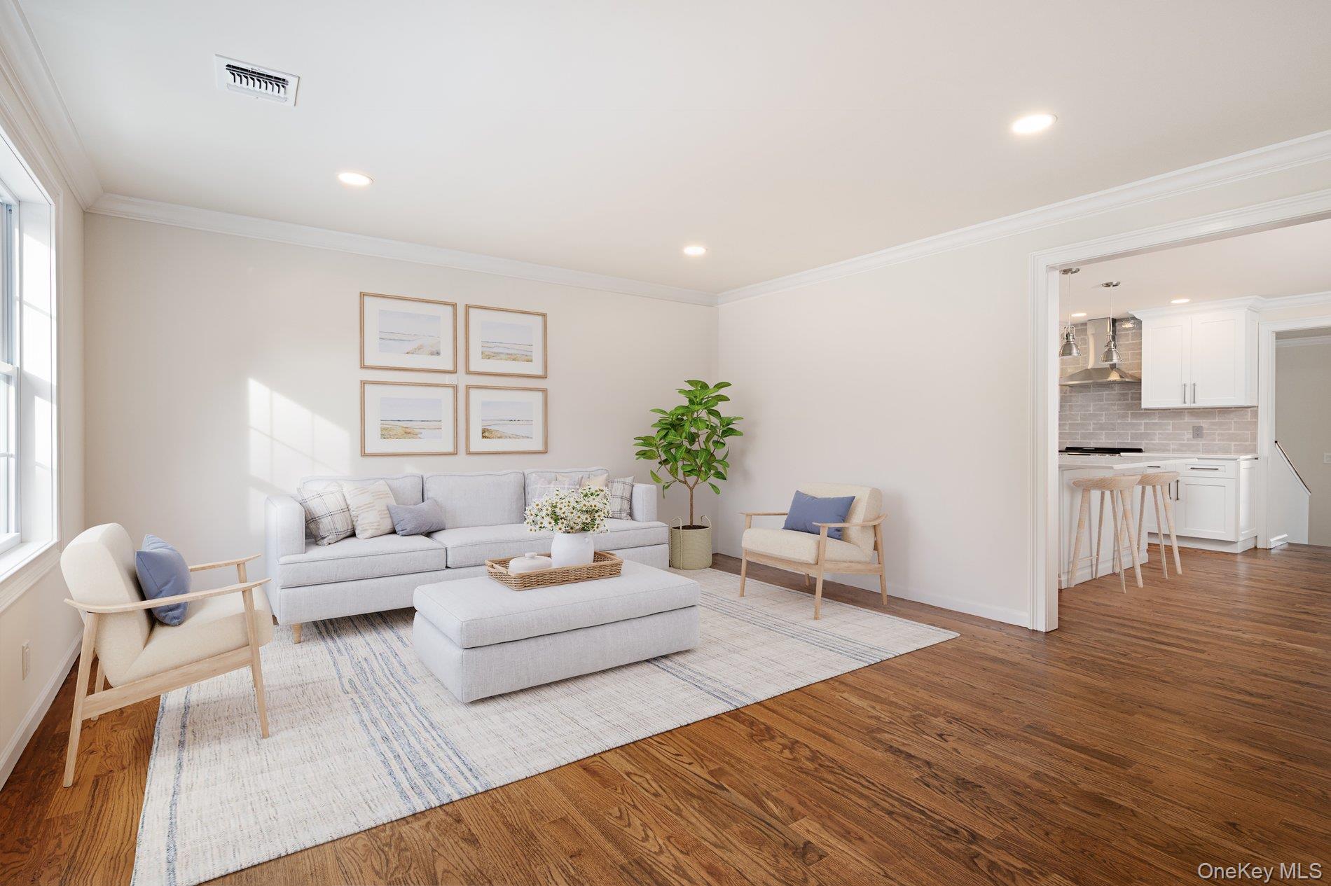 #3 photo, 3 Adelaide Park, सफ़ोक काउंटी Center Moriches , NY 11934