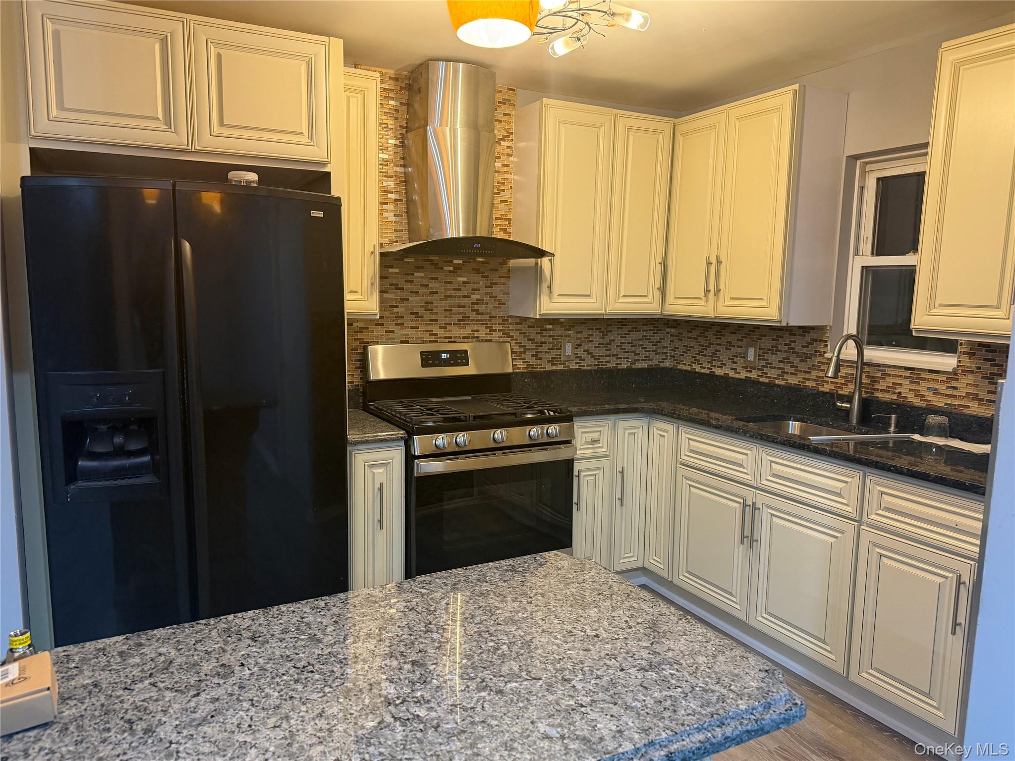 #7 photo, 13330 125th Street, Jamaica , NY 11420