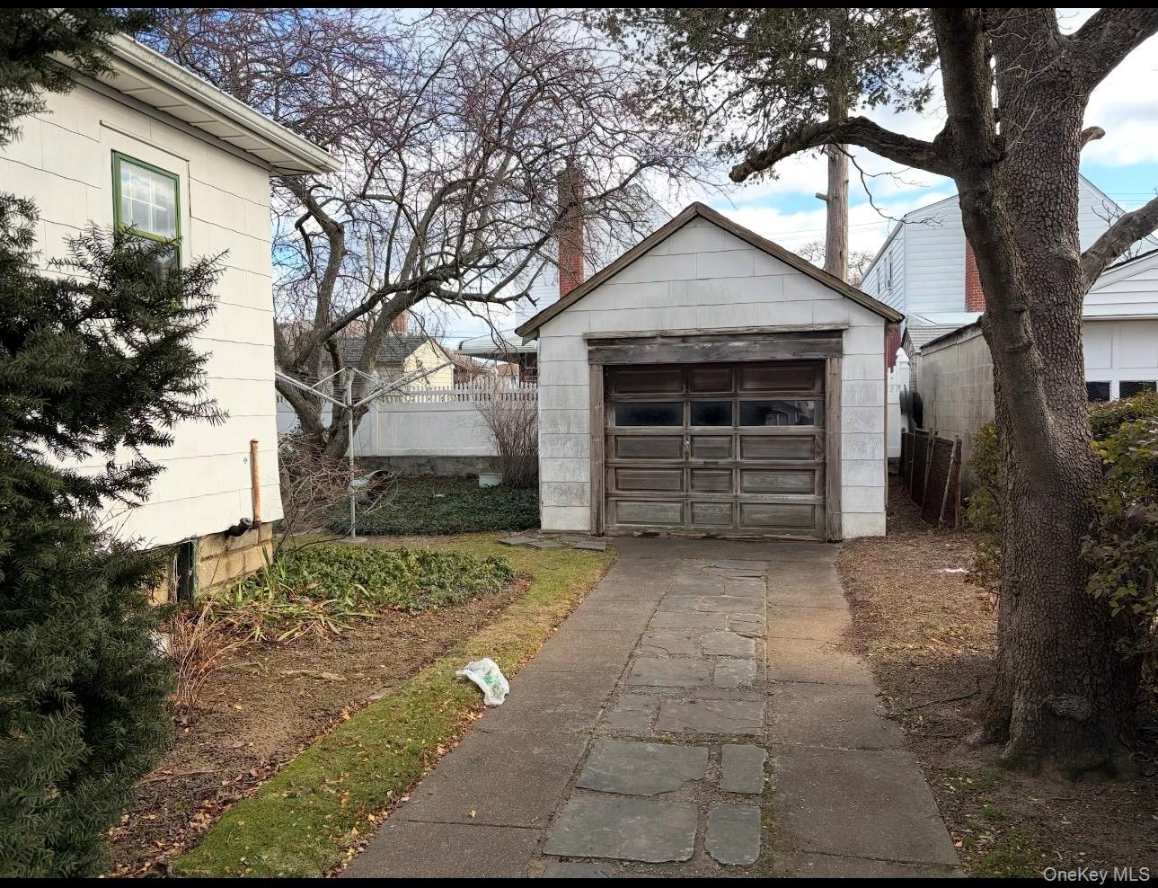 #2 photo, 8529 261st Street, Floral Park , NY 11001