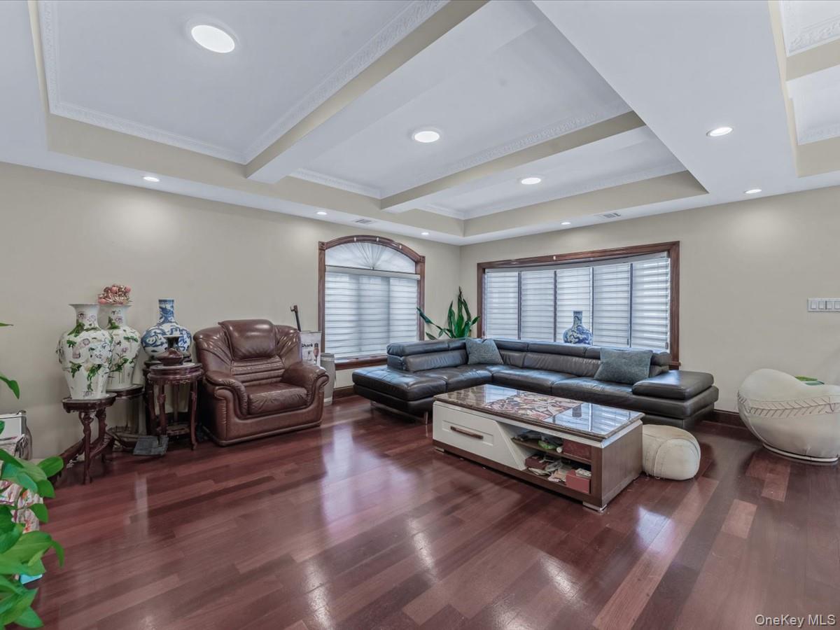 #8 photo, 200-38 45th Avenue, Bayside , NY 11361