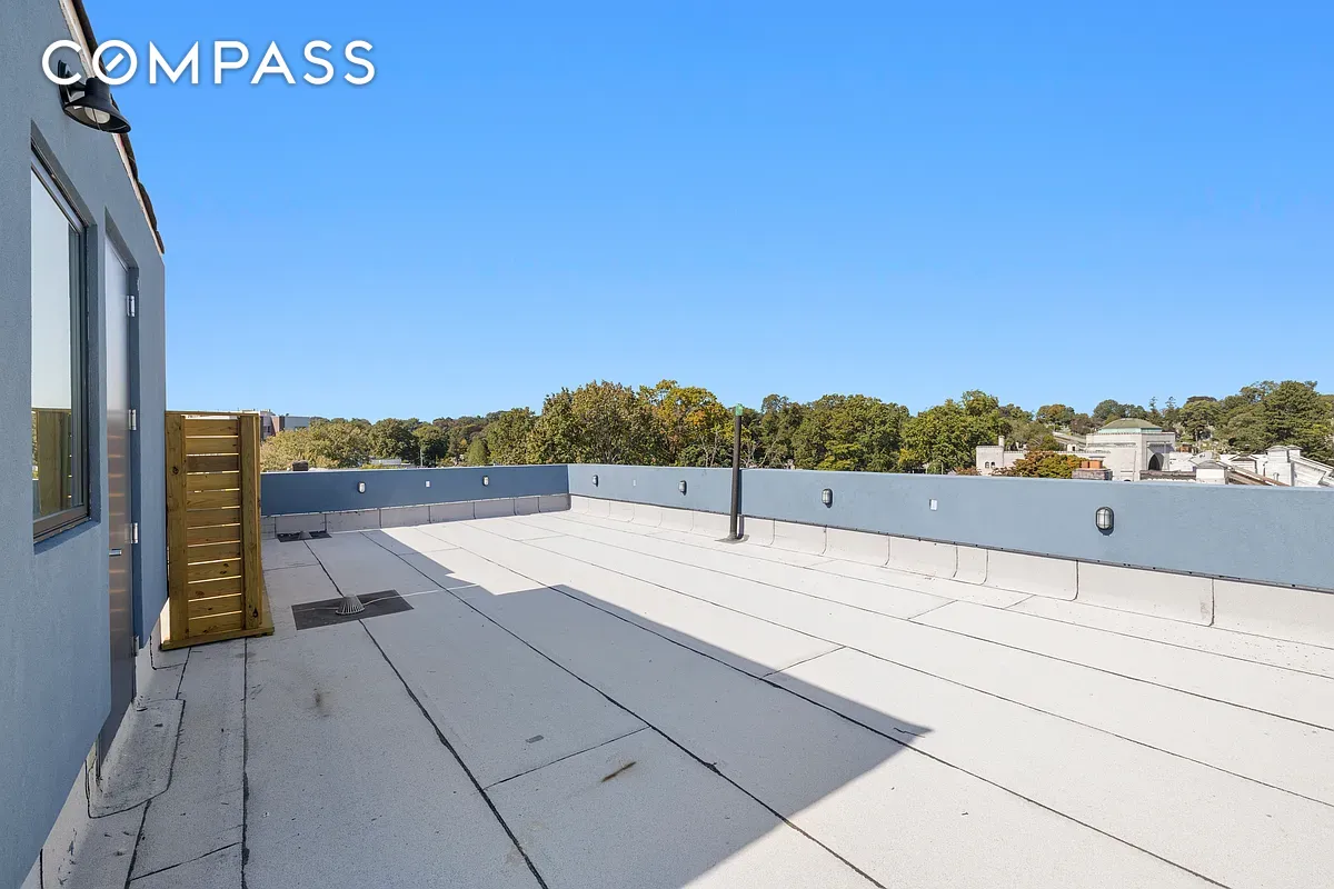 #12 photo, 44 Euclid Avenue, ब्रुकलीन East New York , NY 11208