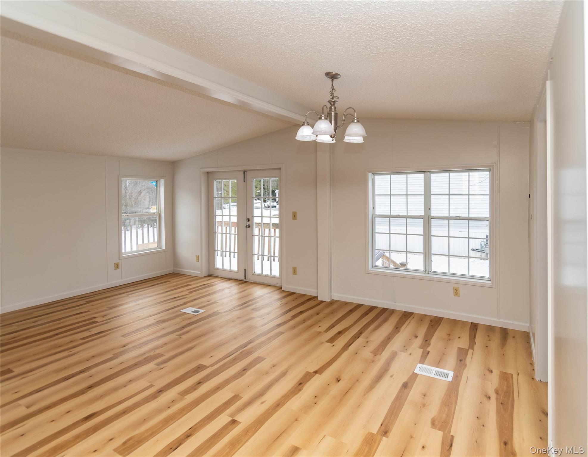 #5 photo, 4 Lily Court, Highland Mills , NY 10930