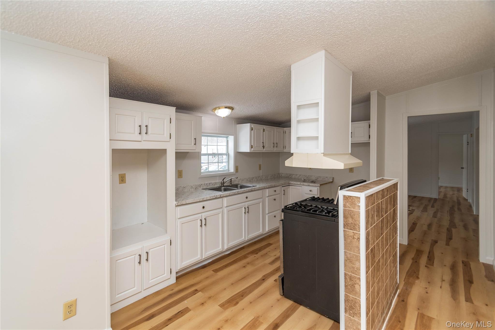 #8 photo, 4 Lily Court, Highland Mills , NY 10930