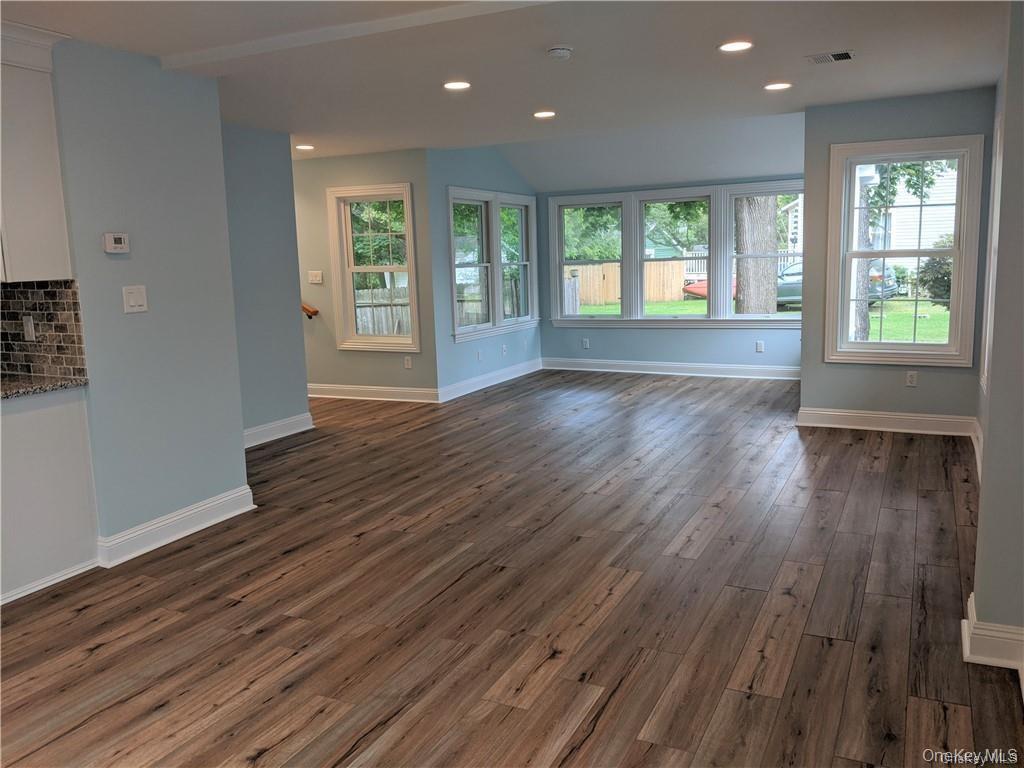 #3 photo, 22 Wheeler Avenue, Warwick , NY 10990