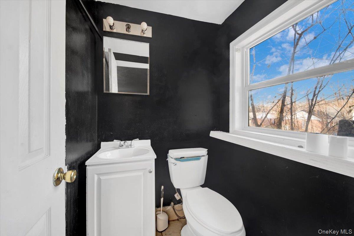 #20 photo, 31 Allison Avenue, Newburgh , NY 12550