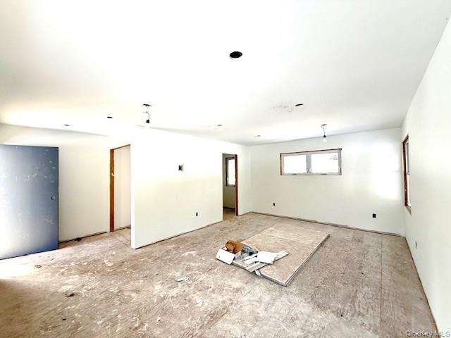 #13 photo, 25 State Route 55, Barryville , NY 12719