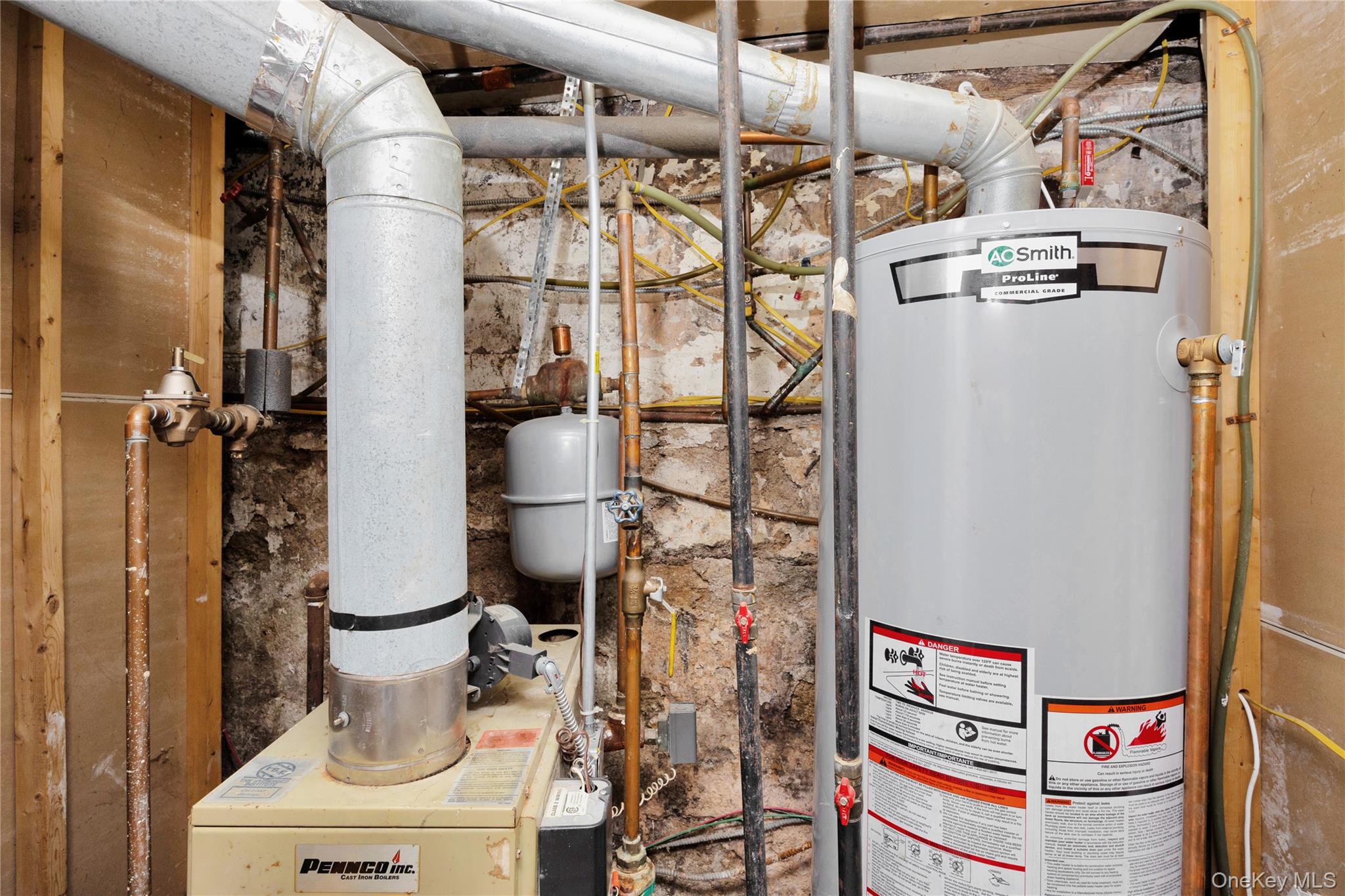 #19 photo, 12311 115th Avenue, קווינס South Ozone Park , NY 11420