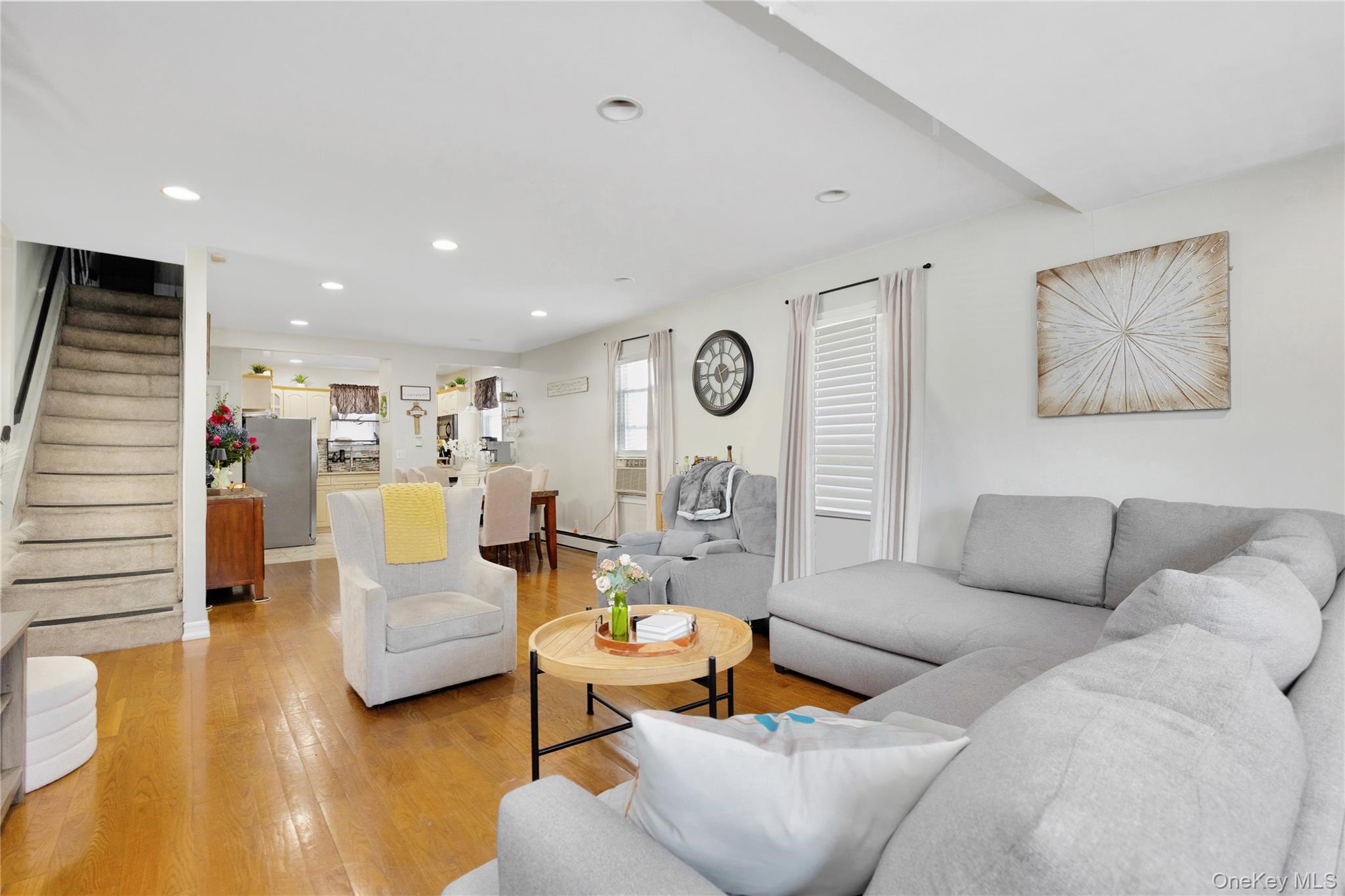 #4 photo, 12311 115th Avenue, קווינס South Ozone Park , NY 11420