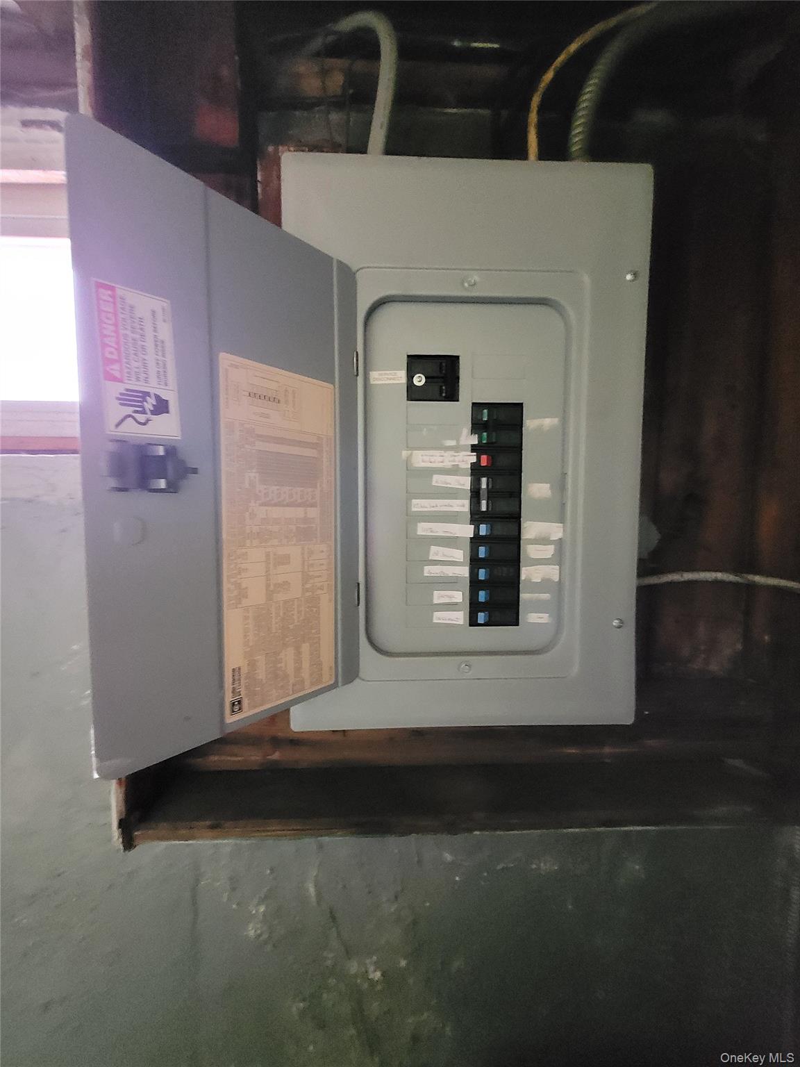 #16 photo, 2106 5th Street, East Meadow , NY 11554