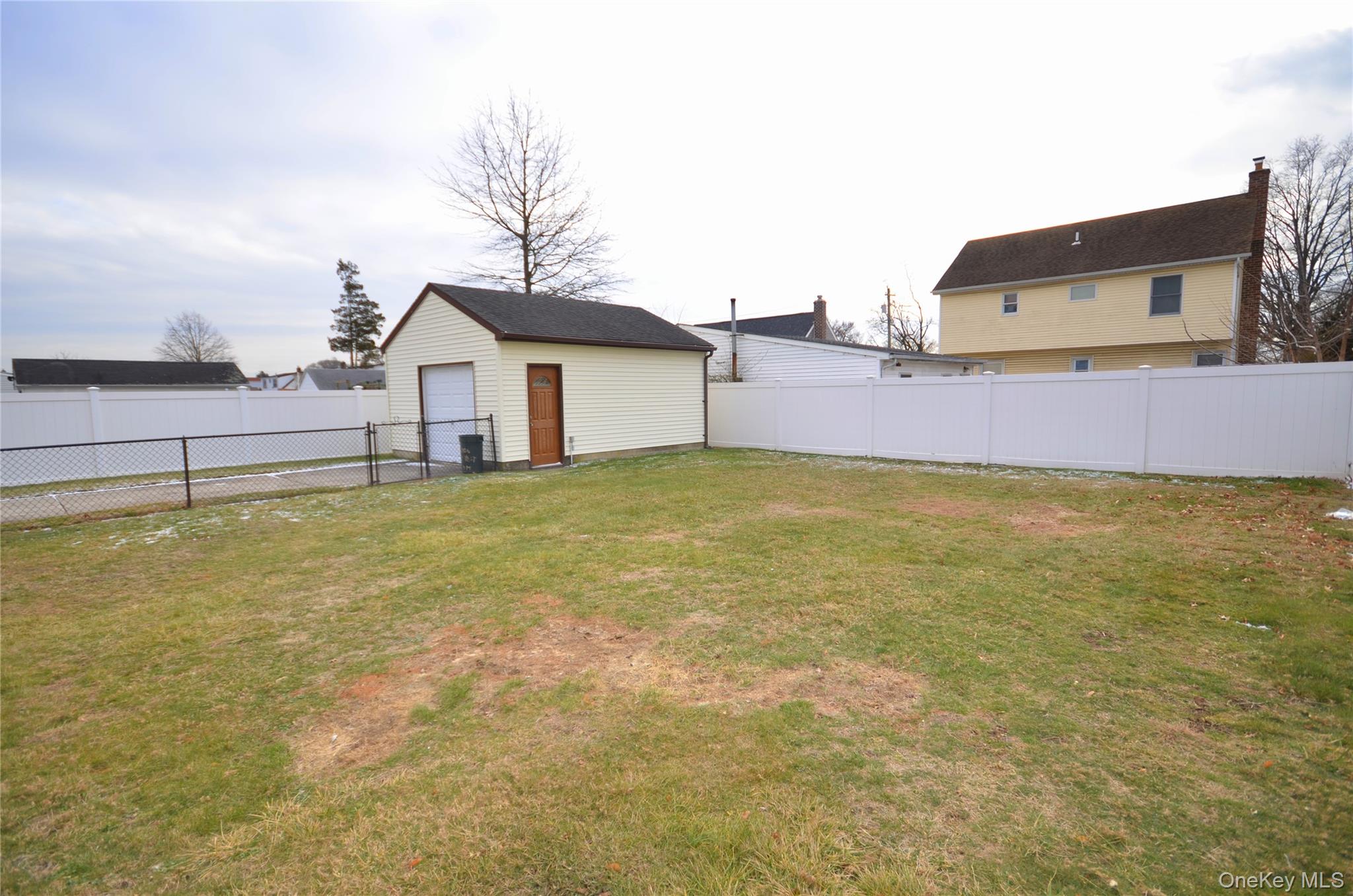 #17 photo, 2106 5th Street, East Meadow , NY 11554