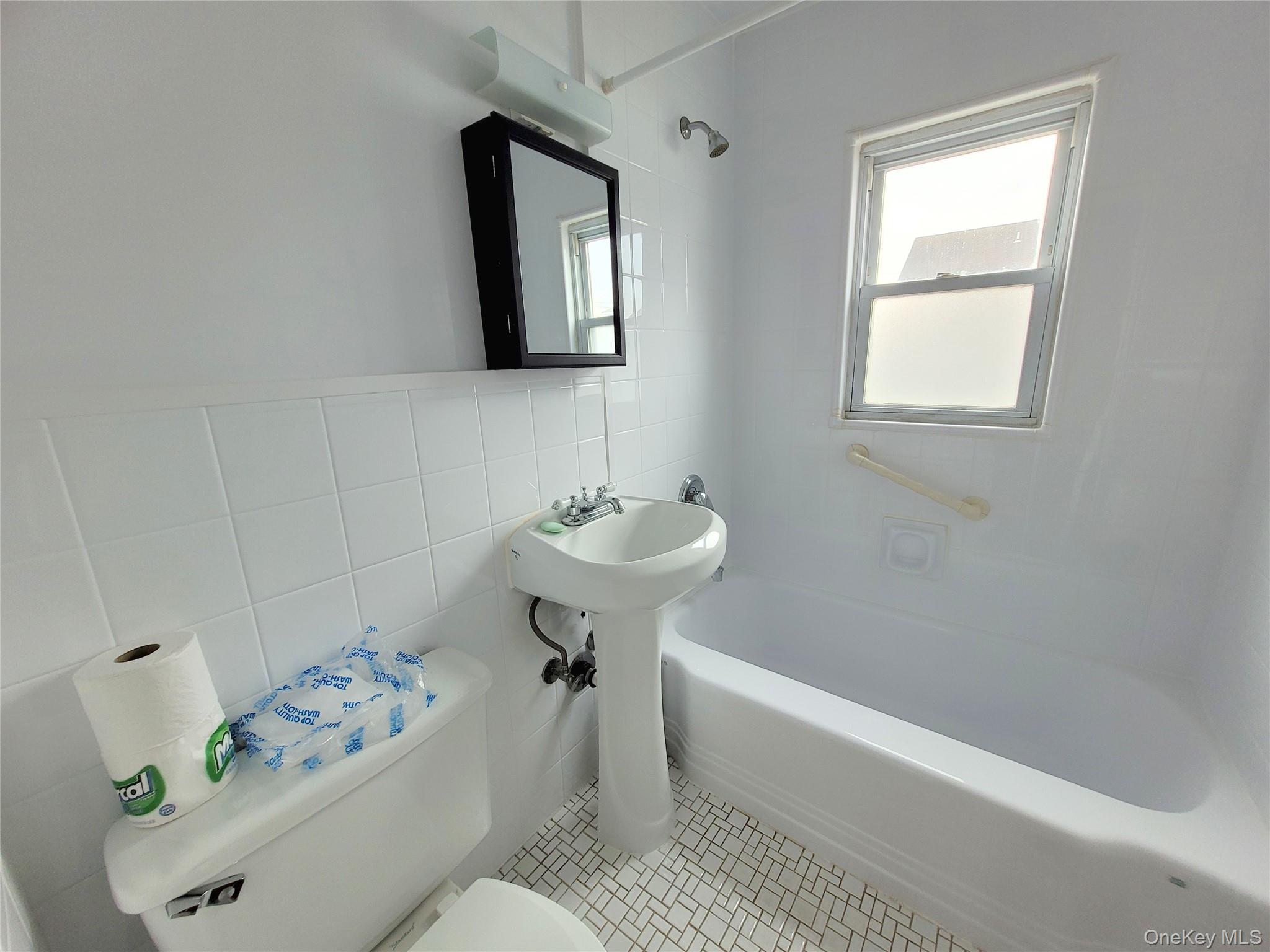 #8 photo, 2106 5th Street, East Meadow , NY 11554