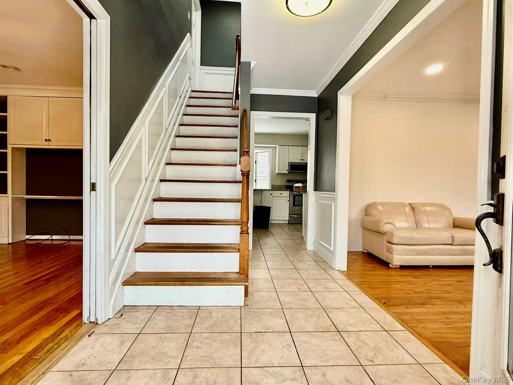 #3 photo, 33 Pilgrim Drive, מחוז סאפוק Port Jefferson , NY 11777