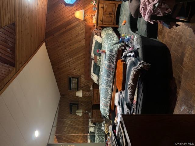 #8 photo, 11 Hatcher Court, Amityville , NY 11701