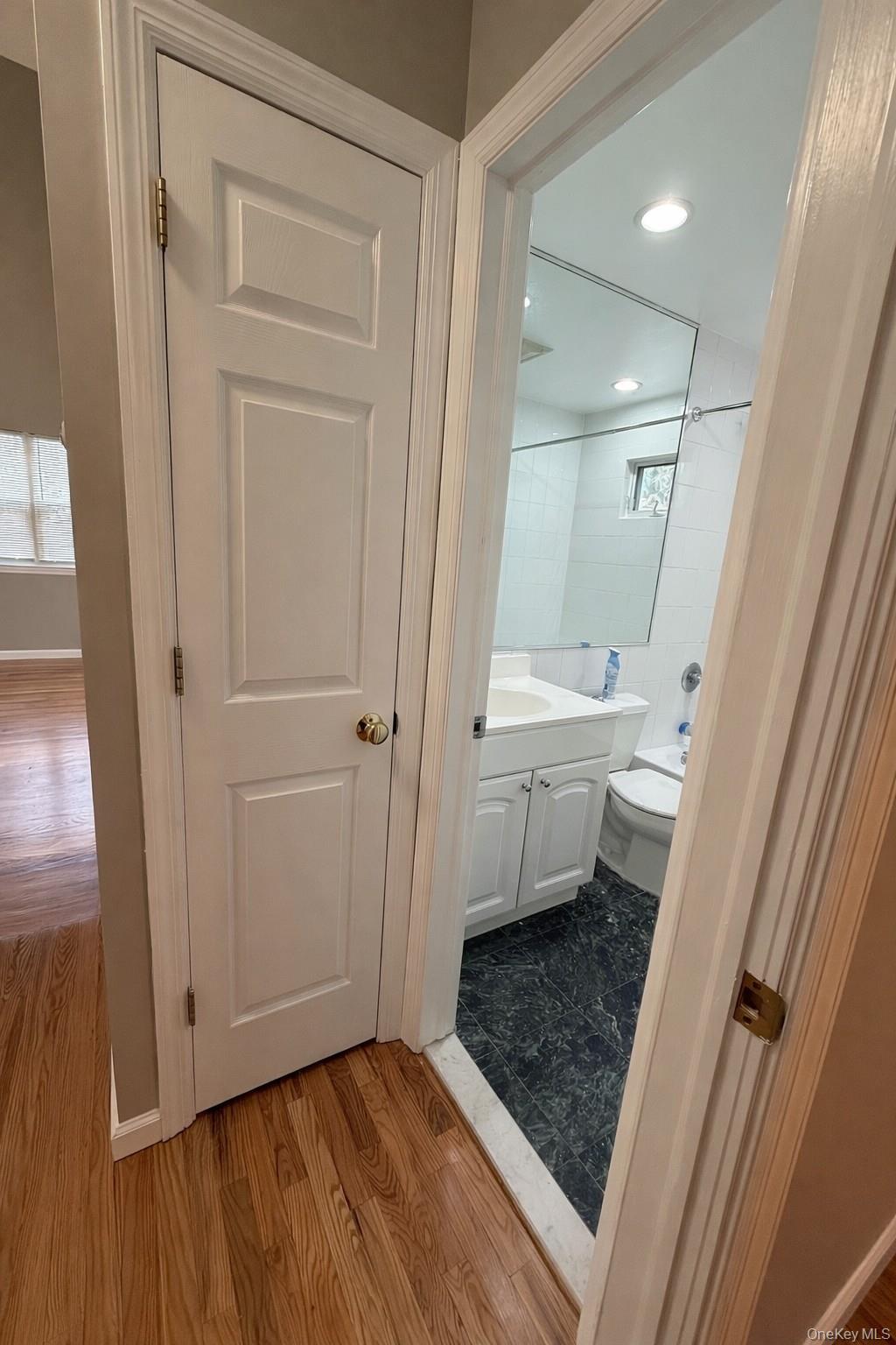 #6 photo, 85 Smithtown Boulevard, מחוז סאפוק Smithtown , NY 11787