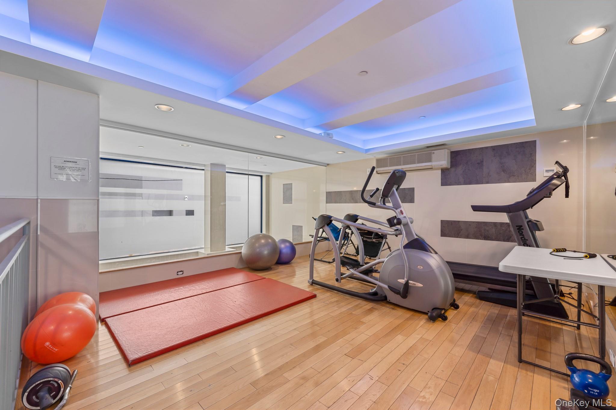 #12 photo, 30-80 21st Street, Astoria , NY 11102