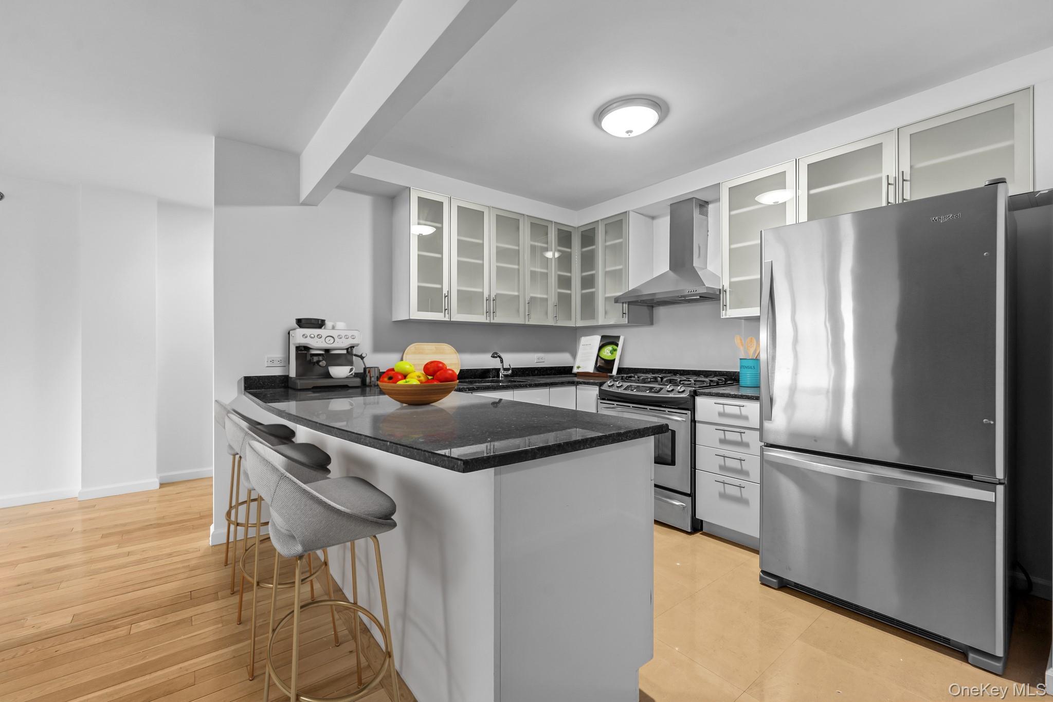 #5 photo, 30-80 21st Street, Astoria , NY 11102