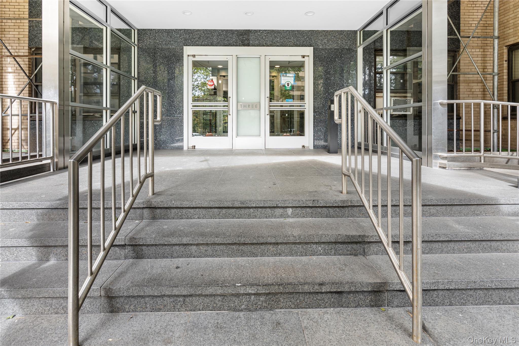 #18 photo, 3 Fordham Hill Oval, Bronx , NY 10468