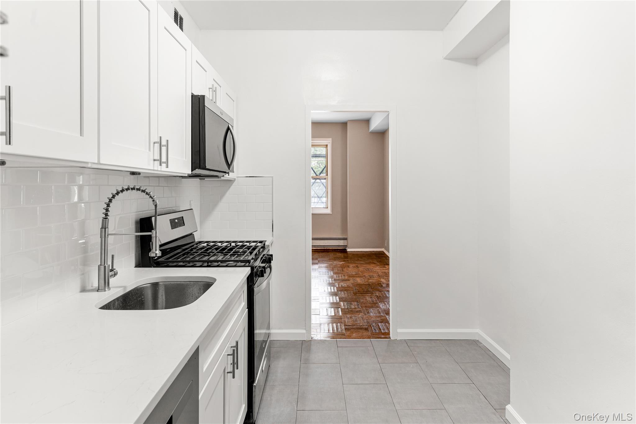 #6 photo, 3 Fordham Hill Oval, Bronx , NY 10468