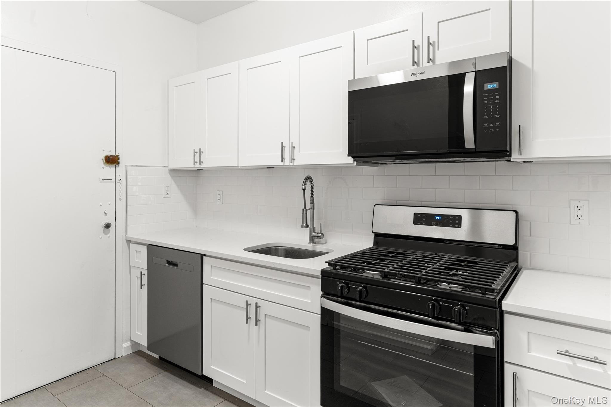 #7 photo, 3 Fordham Hill Oval, Bronx , NY 10468