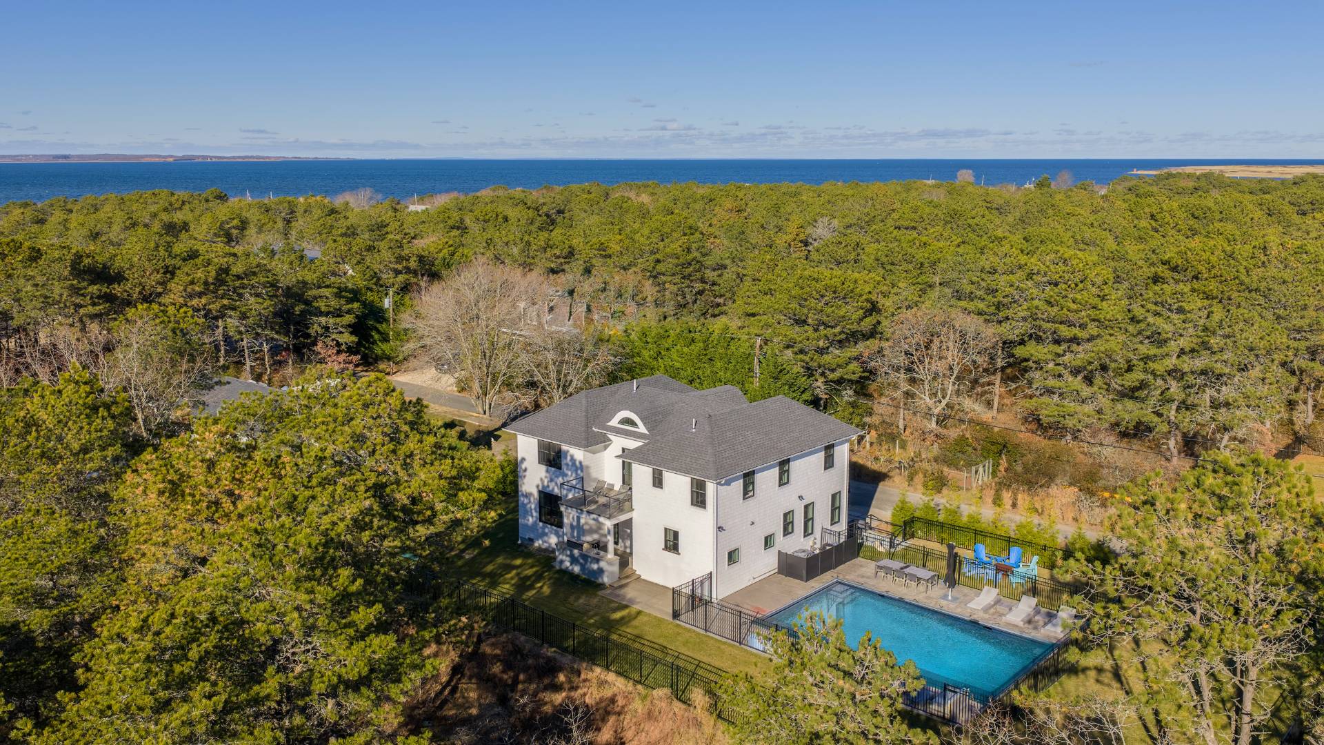 #1 photo, 55 Bay View Ave, Amagansett , NY 11930