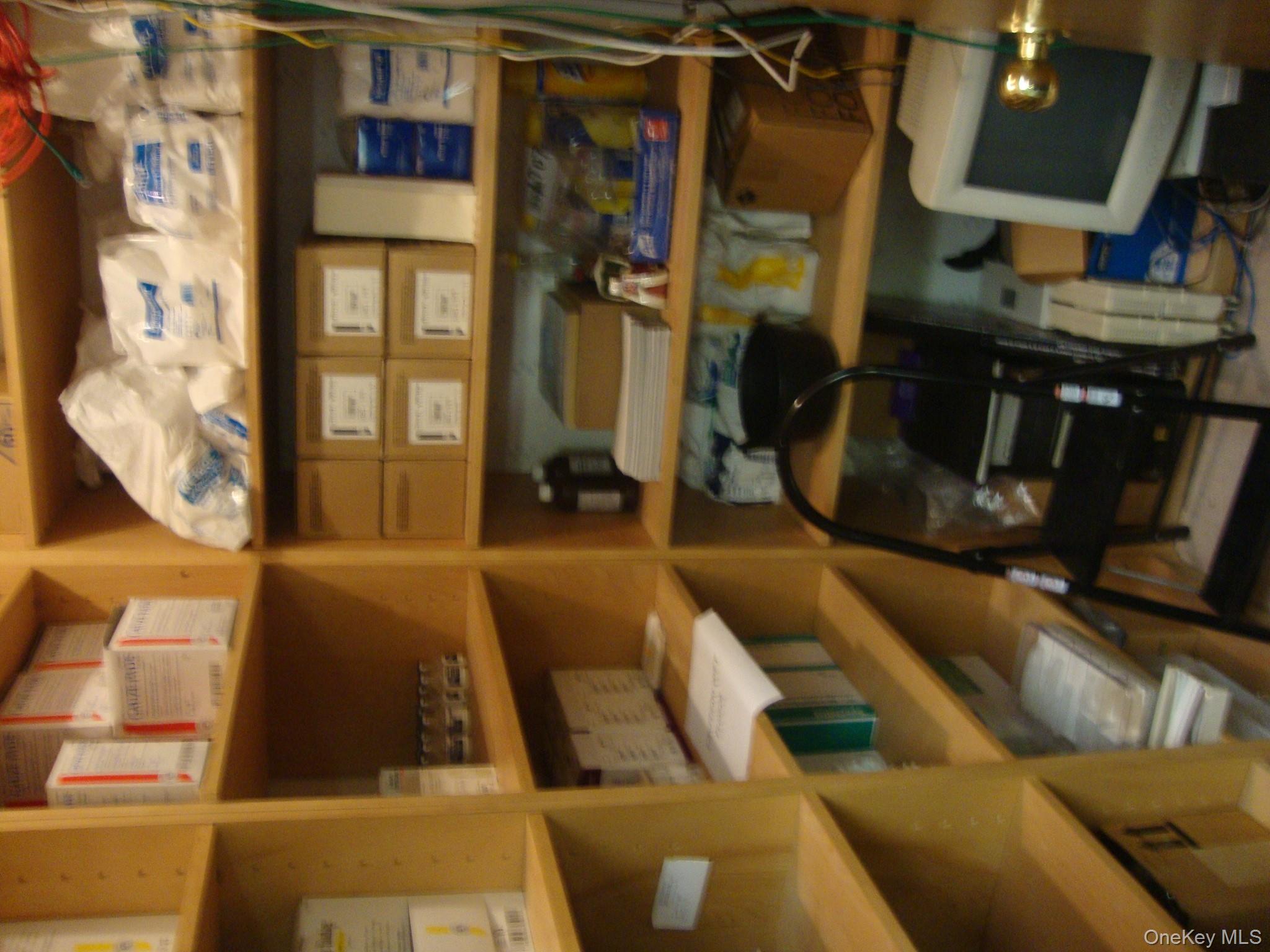 #9 photo, 79-07 Metropolitan Avenue, Куинс ‖ Middle Village , NY 11379