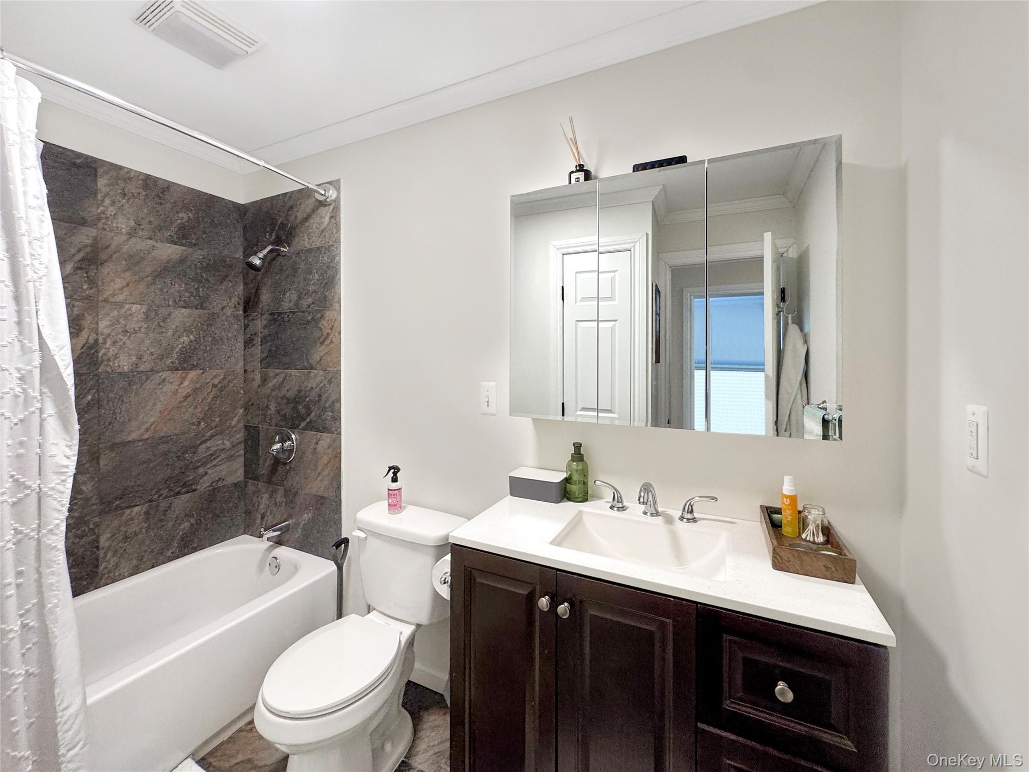 #18 photo, 120 Clinton Avenue, East Patchogue , NY 11772