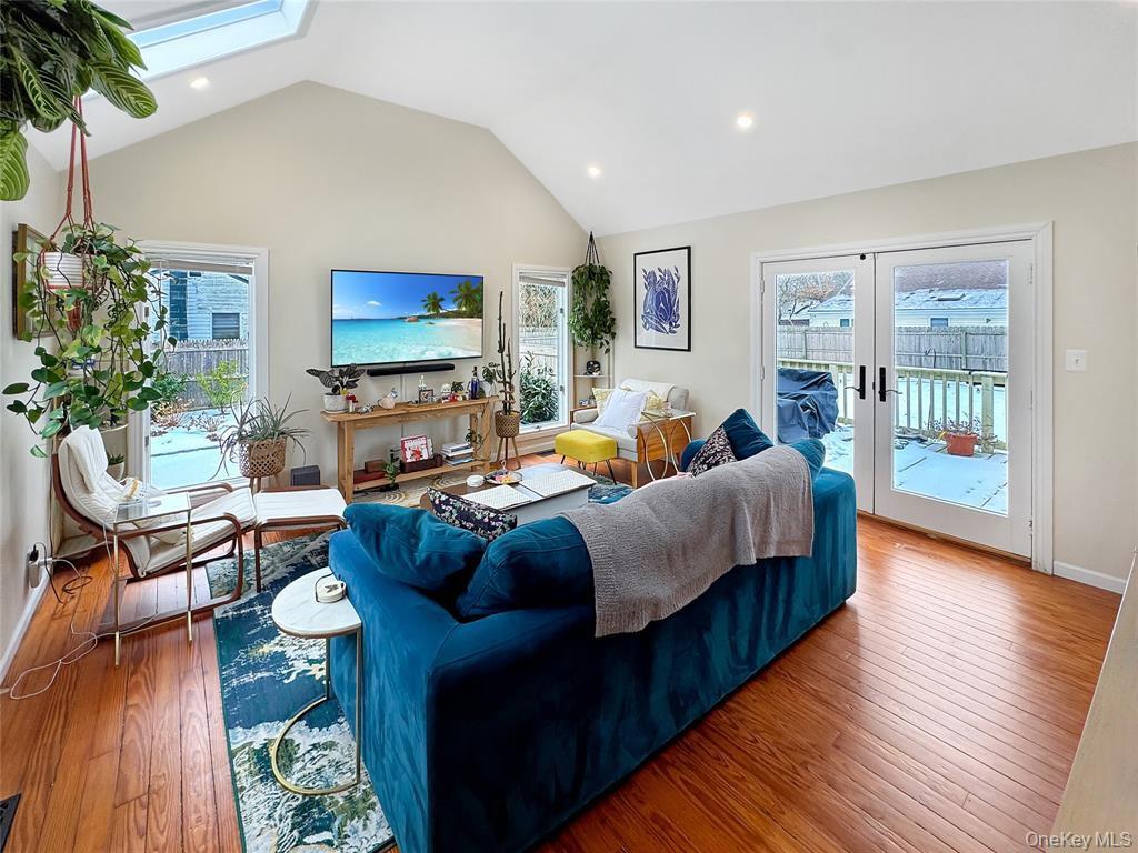 #5 photo, 120 Clinton Avenue, East Patchogue , NY 11772