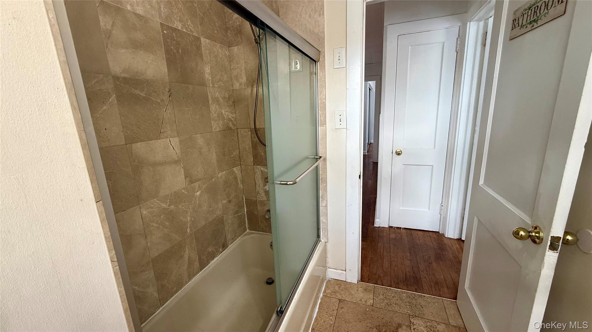 #13 photo, 3240 Hollywood Street, Mohegan Lake , NY 10547