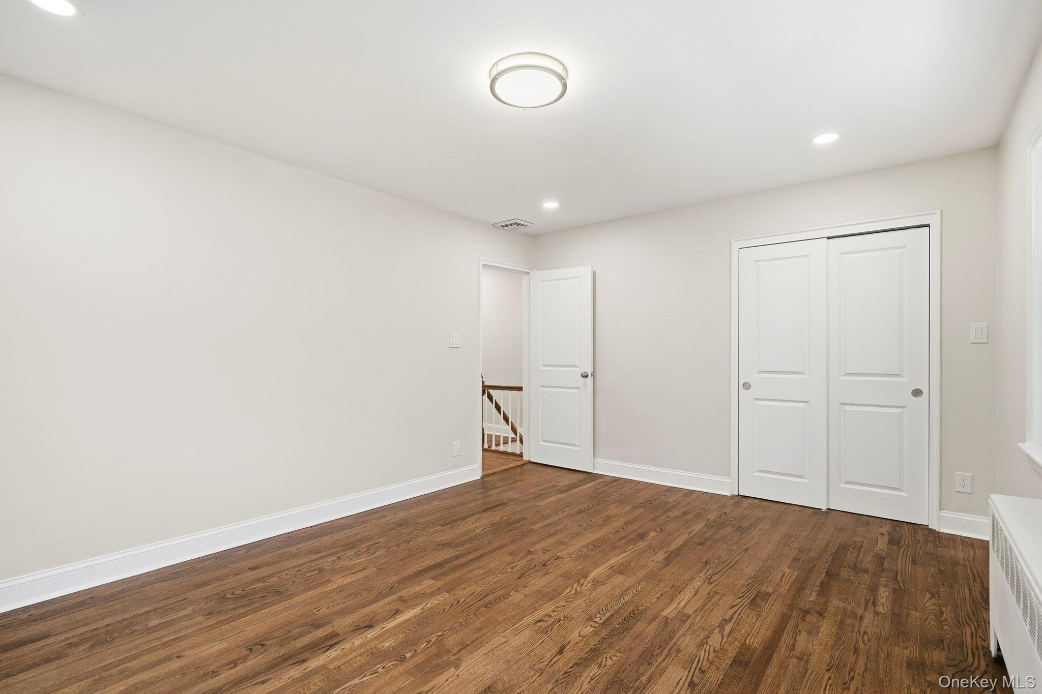 #15 photo, 1649 Lurting Avenue, Bronx , NY 10461