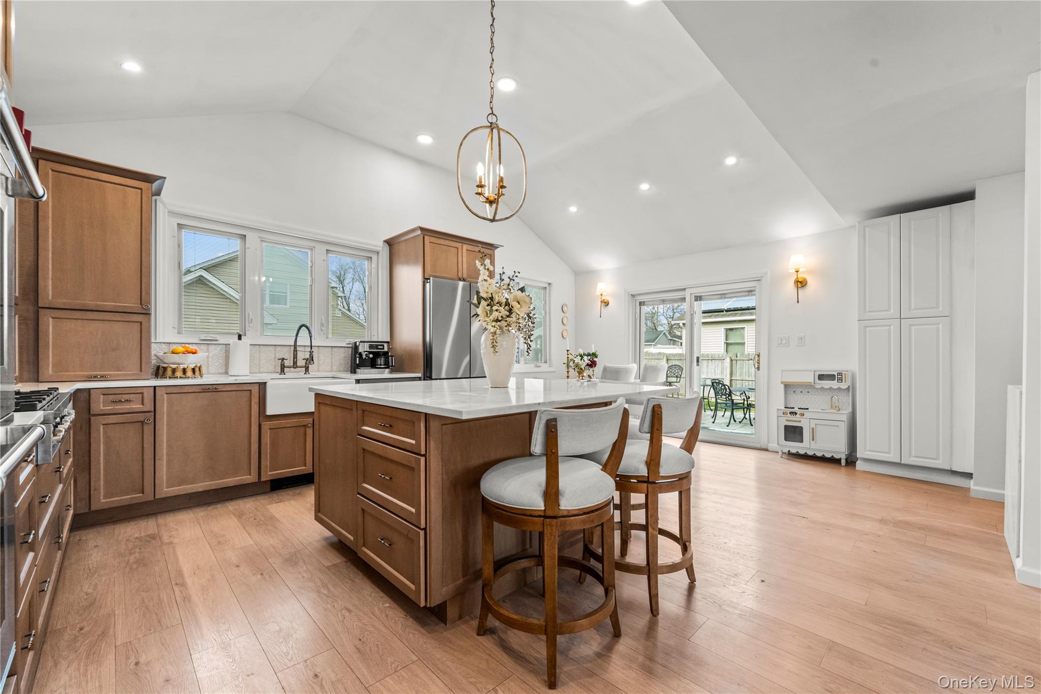 #3 photo, 64 Nehring Avenue, 롱 아일랜드 Babylon , NY 11702