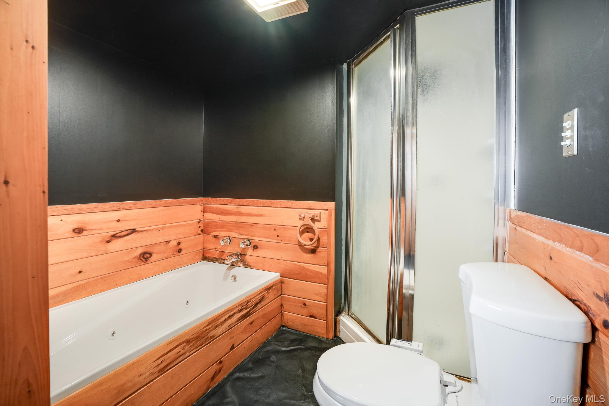 #11 photo, 62 Netherwood Plaza, Hyde Park , NY 12578