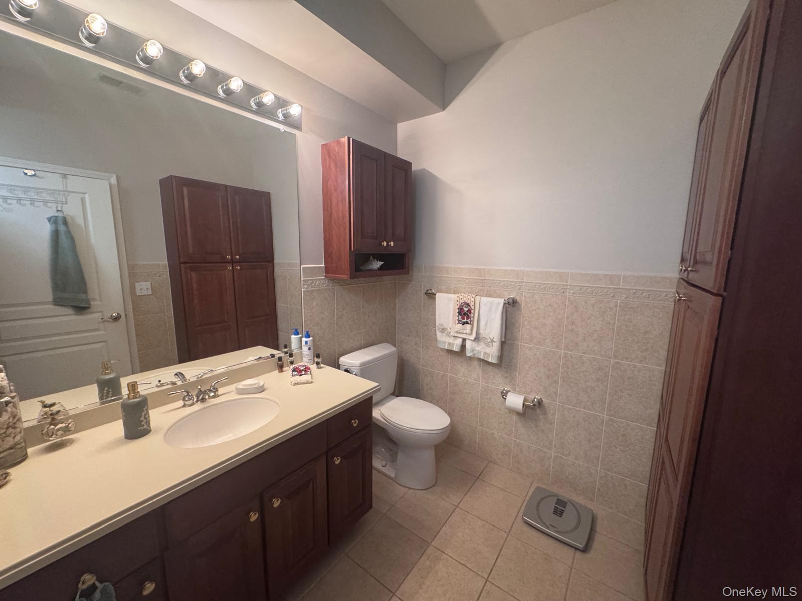 #11 photo, 30 N De Baun Avenue, Suffern , NY 10901