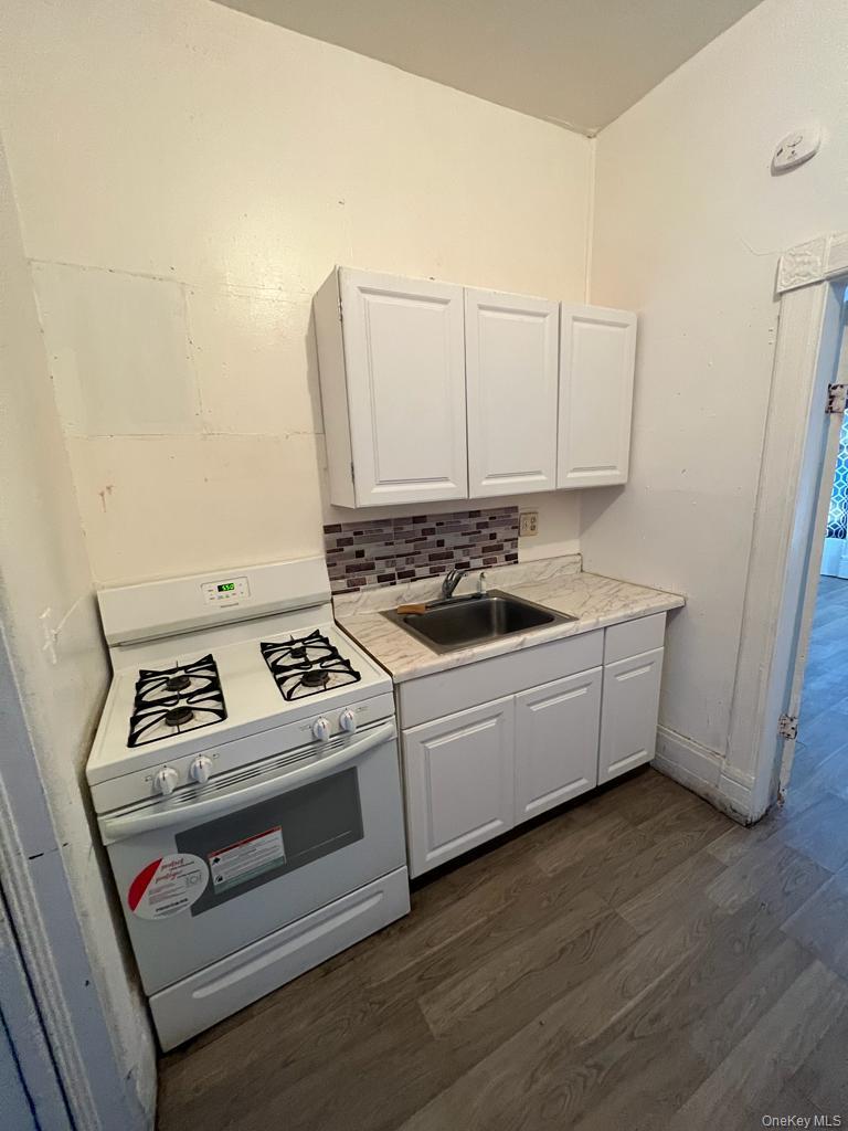 #12 photo, 119 Chambers Street, Newburgh , NY 12550