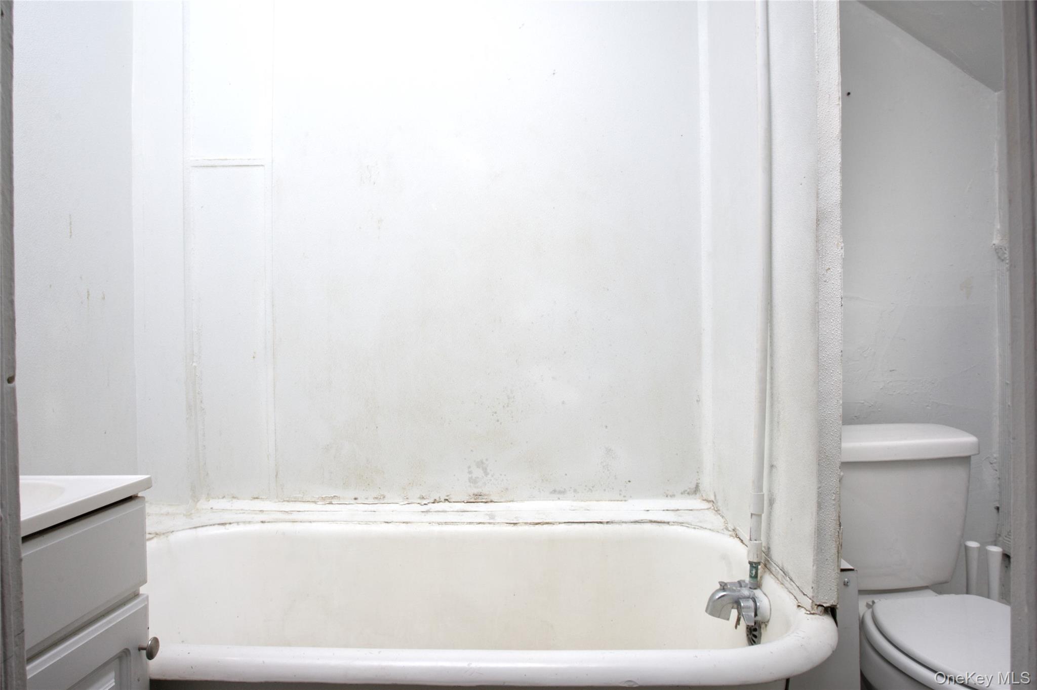 #4 photo, 119 Chambers Street, Newburgh , NY 12550