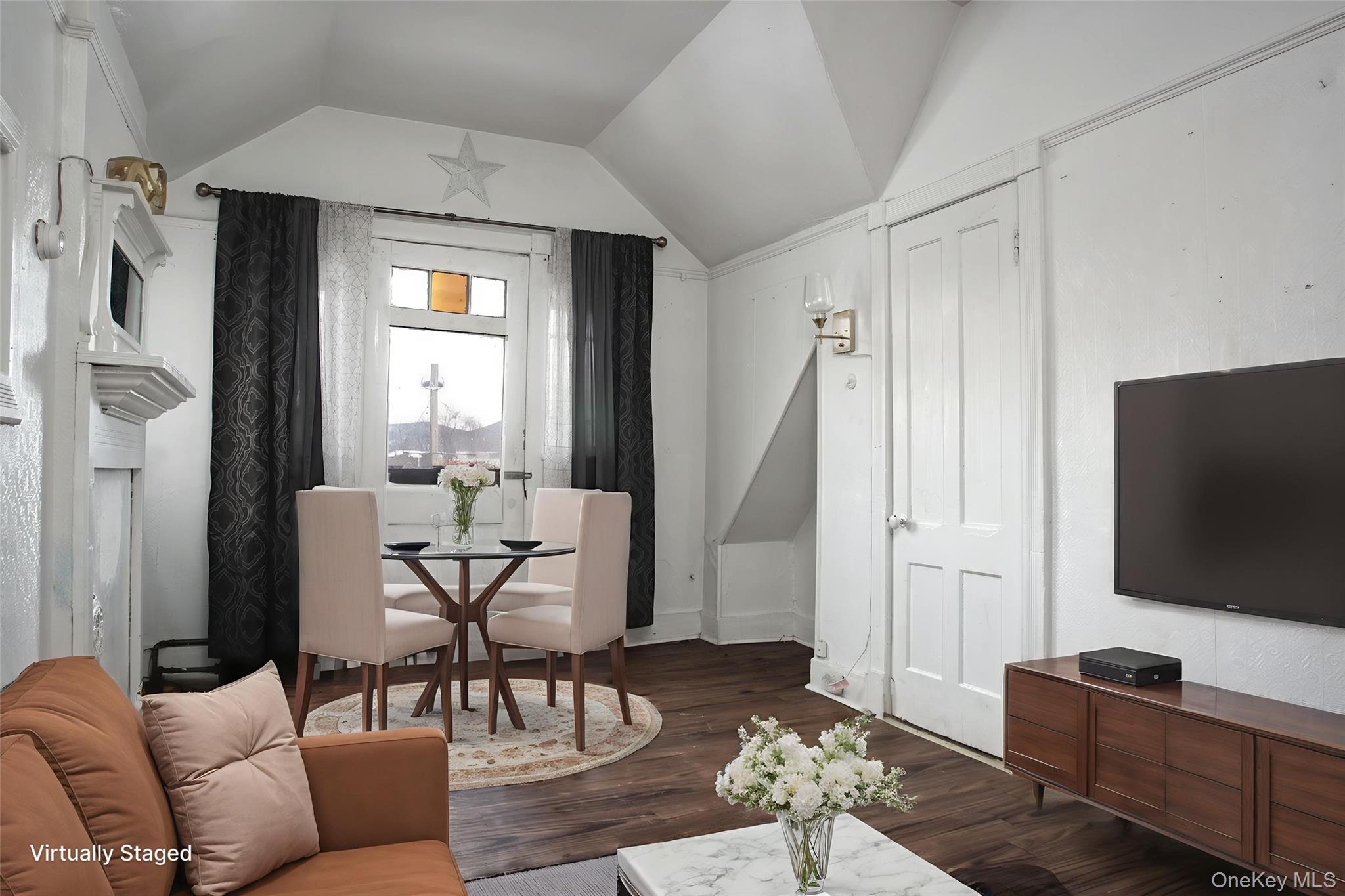 #6 photo, 119 Chambers Street, Newburgh , NY 12550