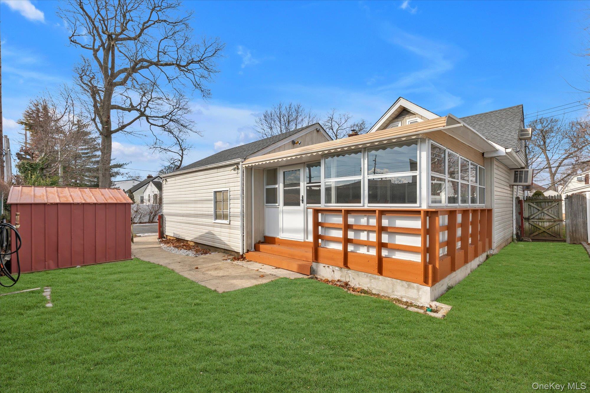 #20 photo, 89 Foster Avenue, Valley Stream , NY 11580