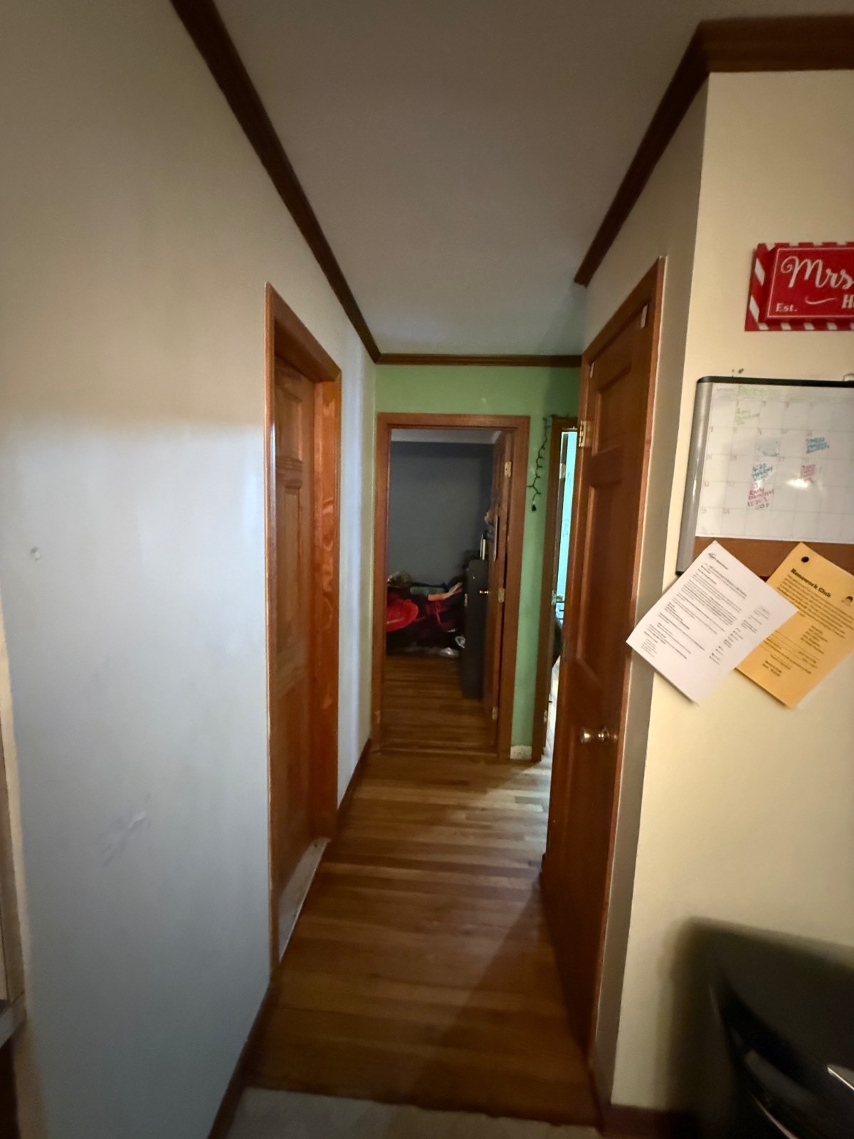 #12 photo, 346 Holmes St, Levittown , NY 11756