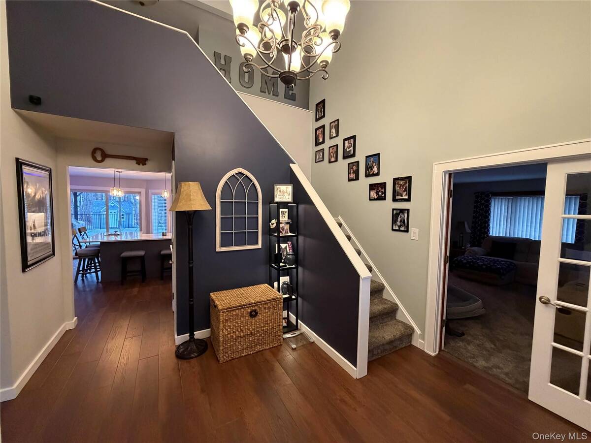 #1 photo, 503 Wading River Road, Manorville , NY 11949