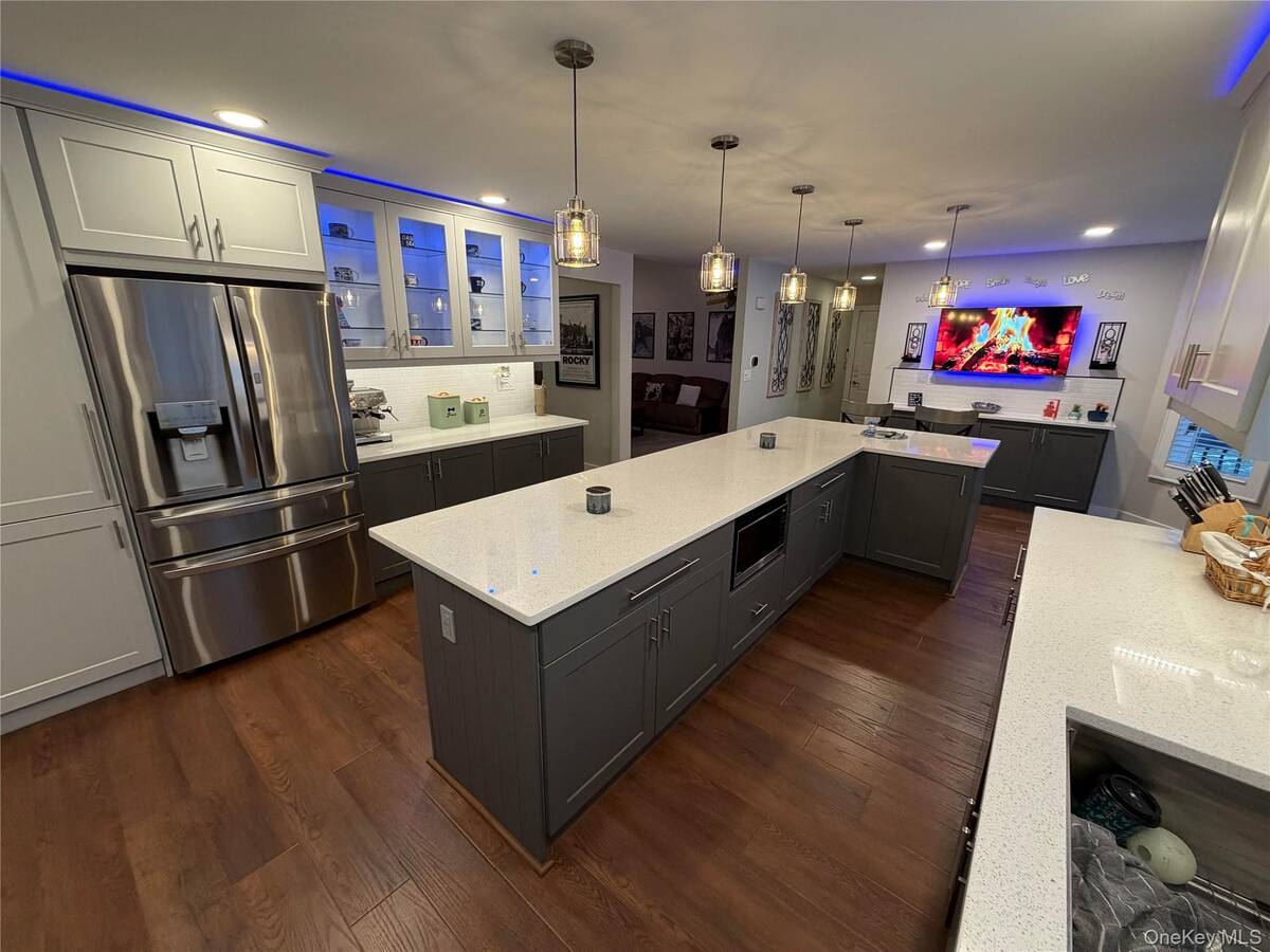 #14 photo, 503 Wading River Road, Manorville , NY 11949