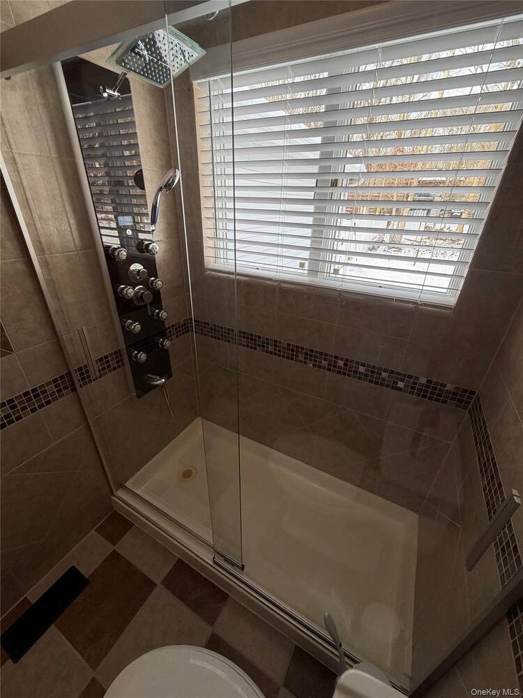 #21 photo, 503 Wading River Road, Manorville , NY 11949